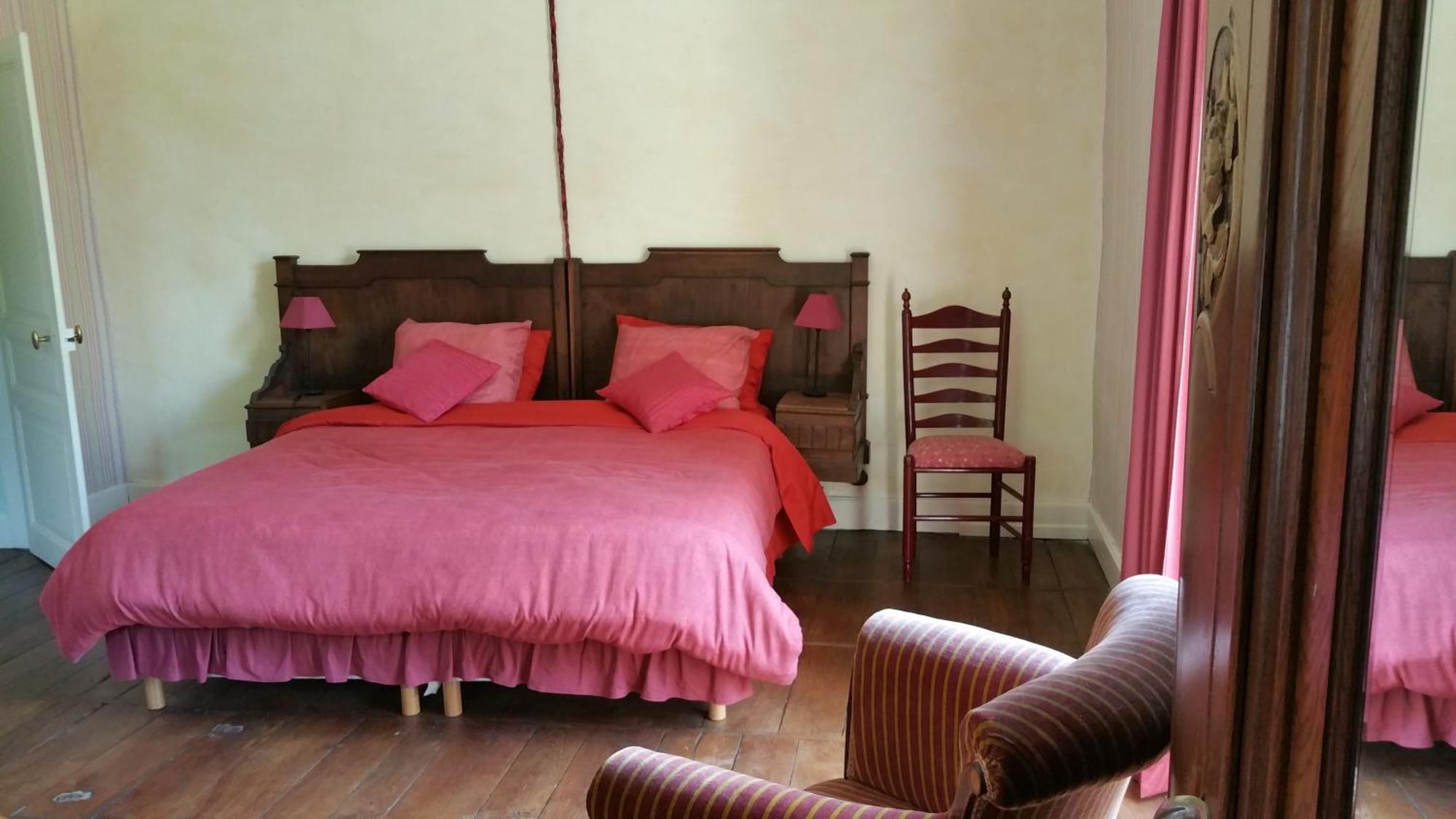Chateau De Bellefond Lagrauliere ภายนอก รูปภาพ